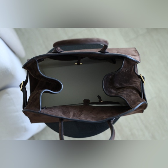 ❌SOLD❌ THE ROW SOFT MARGAUX 15 BAG IN MOCHA SUEDE - Picture 14 of 16